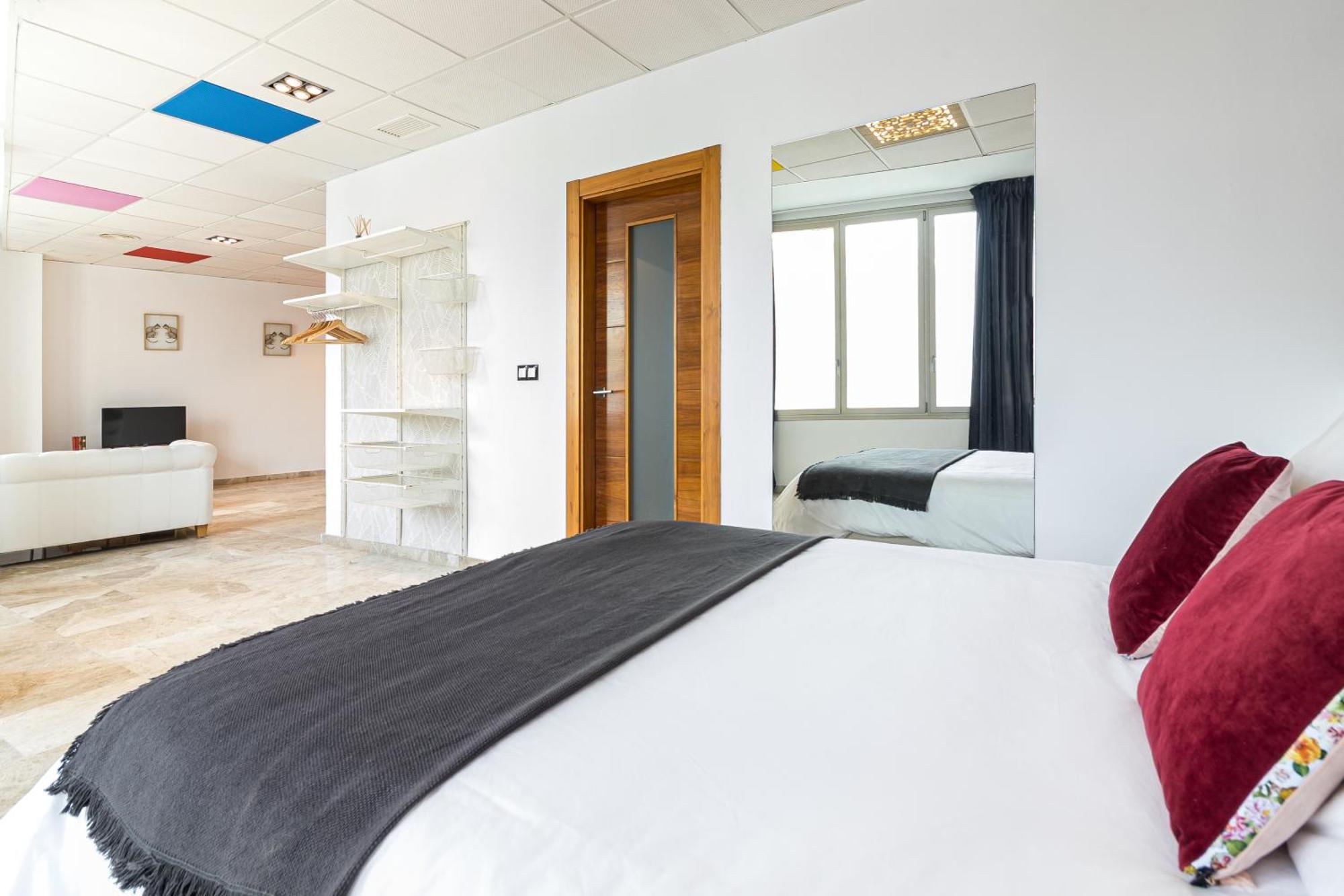 Saenz Suites Gallery By Bossh! Apartments Málaga Quarto foto